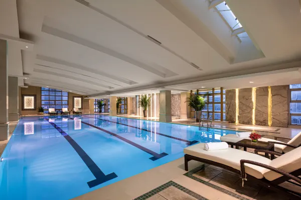 crowne plaza shanghai nanjing road swimming pool